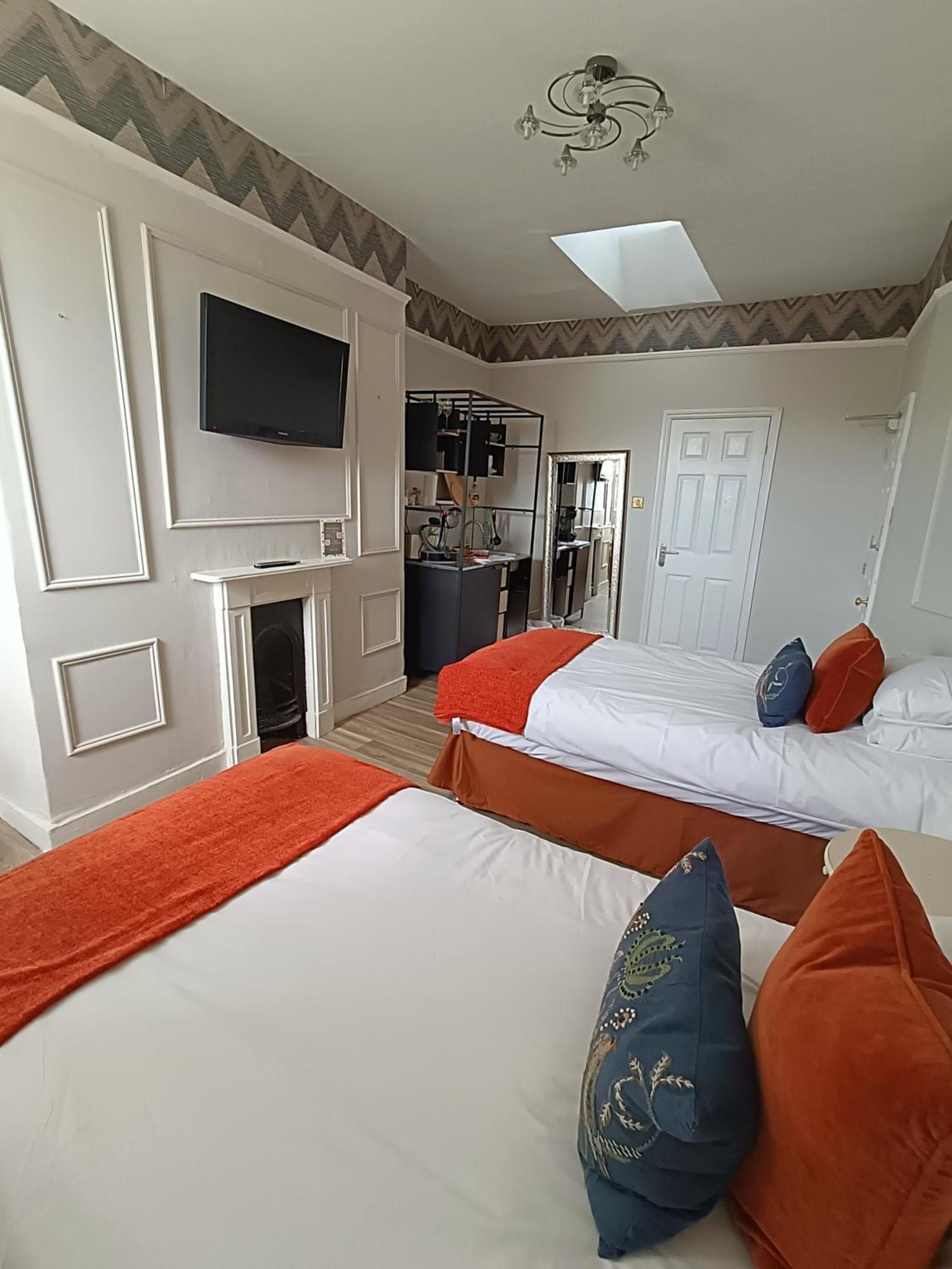 Rooms On The Prom Cheltenham Buitenkant foto